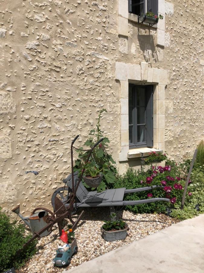 Les Chambres De L'Aigronne Le Petit-Pressigny Exterior photo